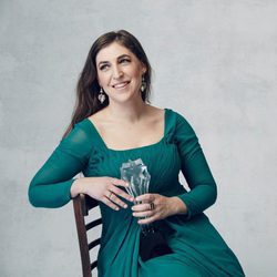 Mayim Bialik, ganadora en los Critics' Choice Awards