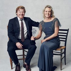 Jesse Plemons y Jean Smart, ganadores en los Critics' Choice Awards