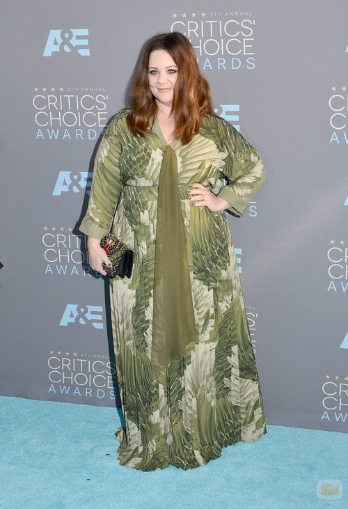 Melissa McCarthy en la alfombra de los Critics' Choice Awards