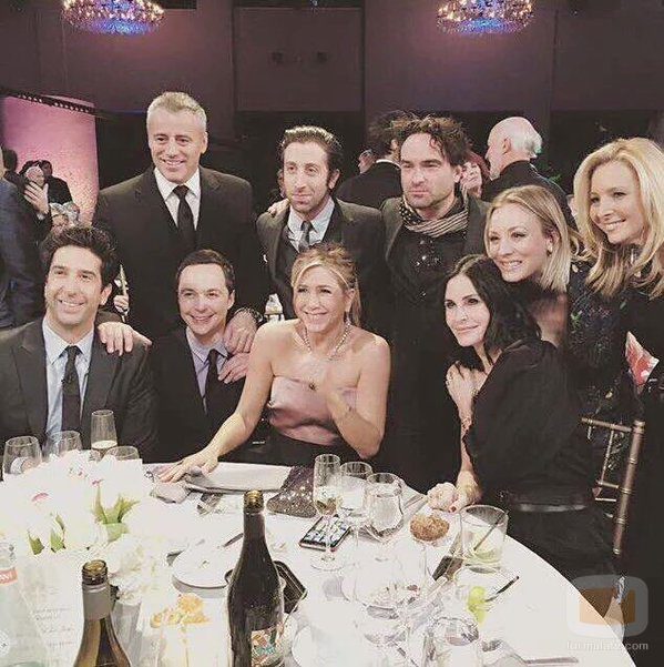 Primera imagen de los actores de 'TBBT' y 'Friends' en un reencuentro para NBC