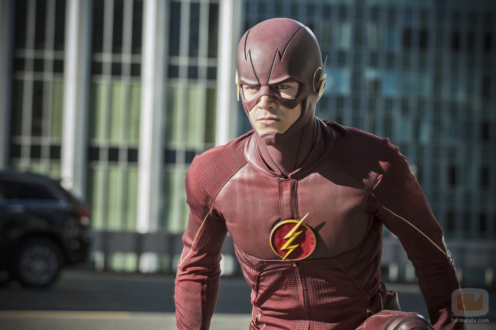 Barry Allen atento a los villanos de 'The Flash'