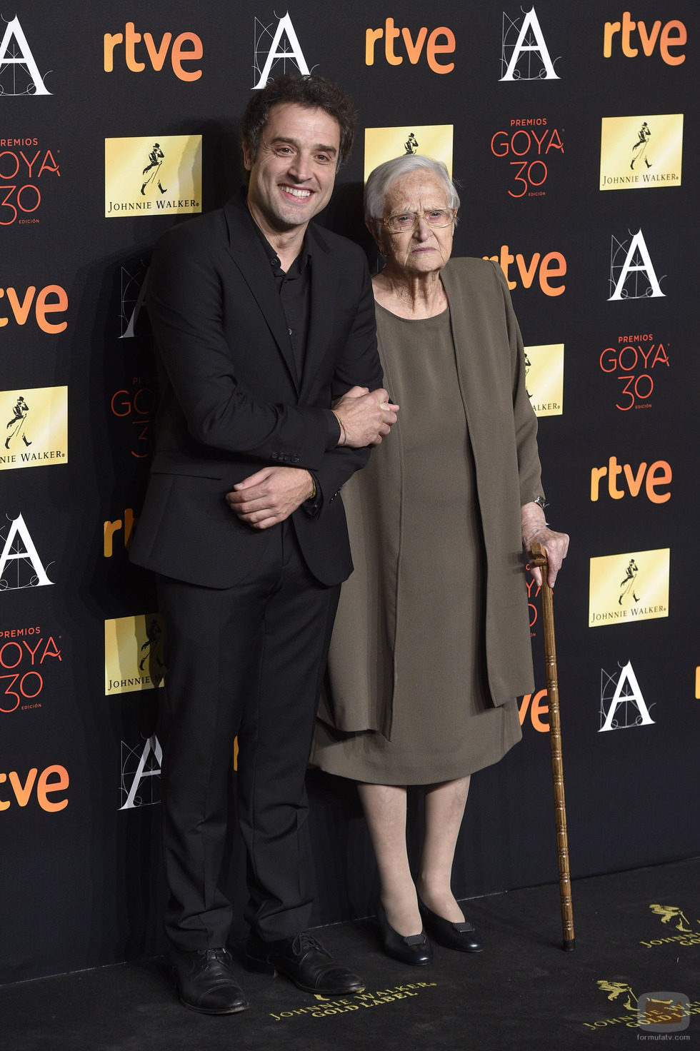 Daniel y Antonia Gúzman en la alfombra de la cena de los nominados a los Goya 2016