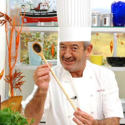 Karlos Arguiñano en los fogones de su programa de Telecinco