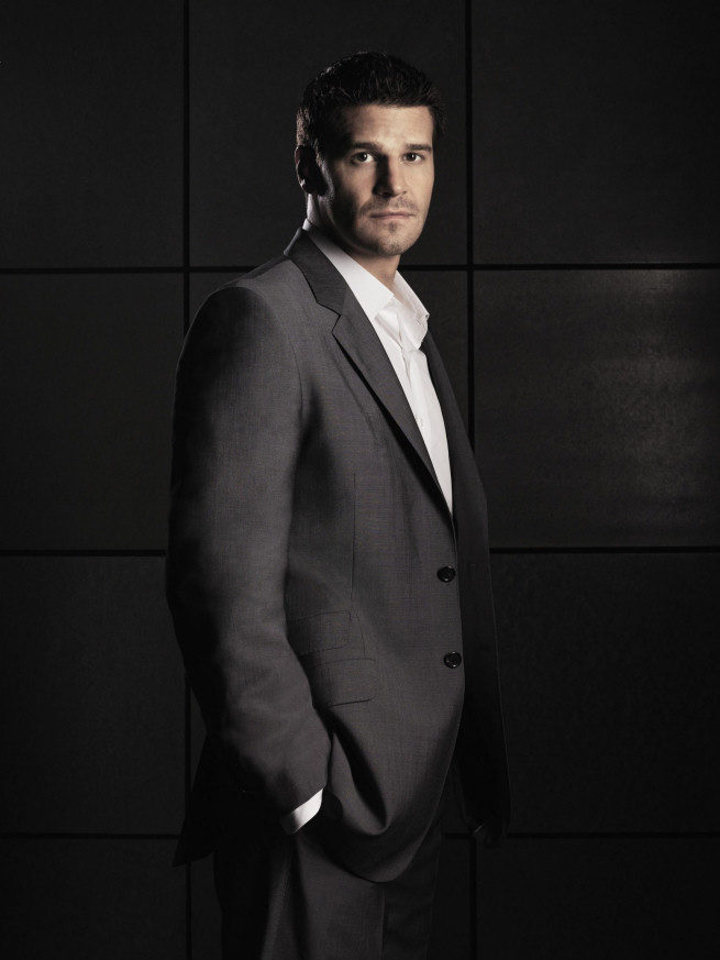 David Boreanaz posa para la promo de 'Bones', en la que interpreta a Seeley Booth