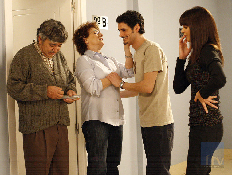 Azulejos, un polígrafo y un paquete por correo