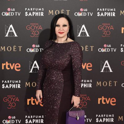 Alaska en la alfombra roja de los Goya 2016