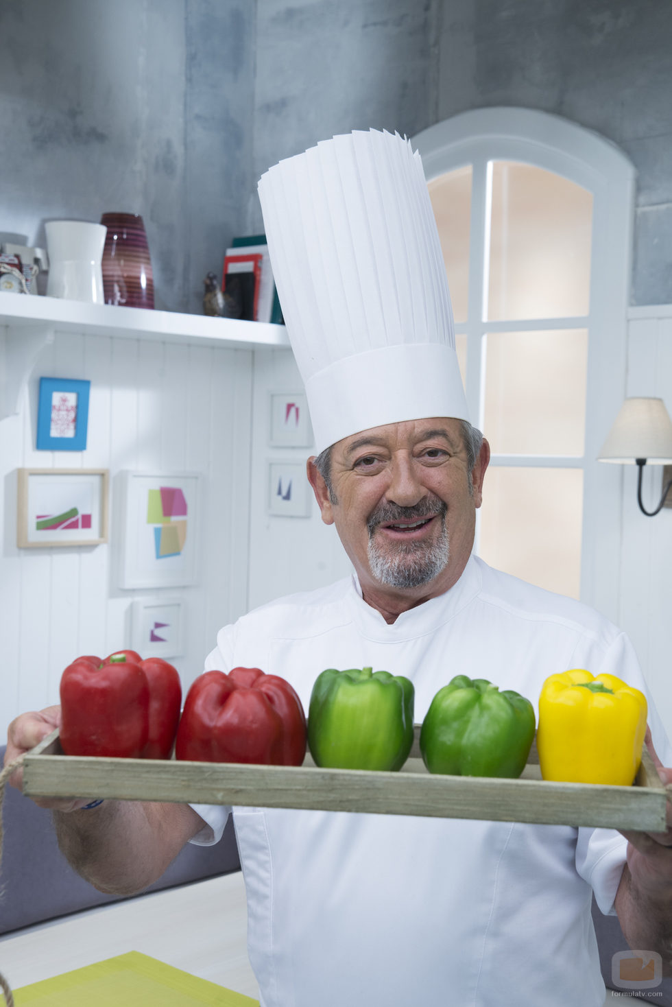 Primer plano del cocinero Karlos Arguiñano