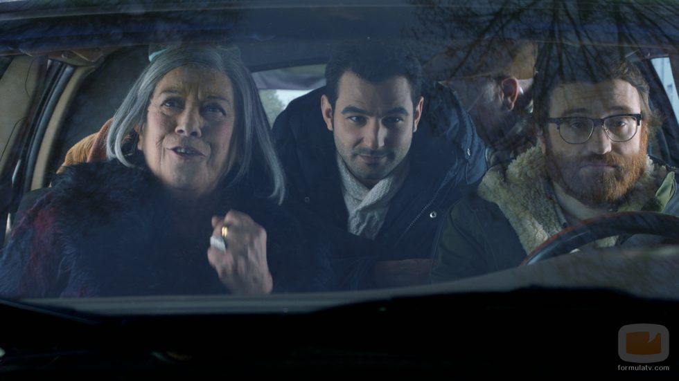 Terele Pavez, Antonio Velázquez y Manuel Burque de 'Buscando el norte' juntos en un coche