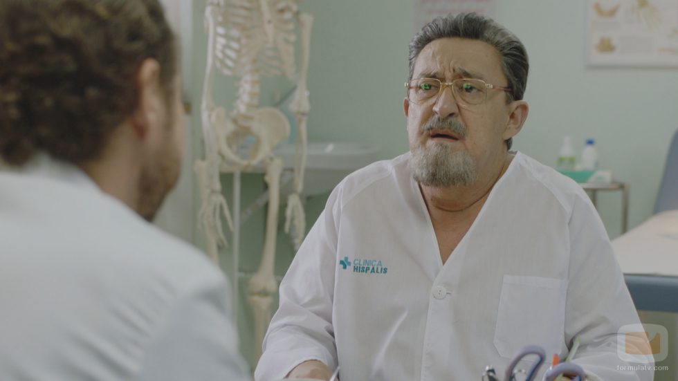 El actor Mariano Peña en el hospital de la serie 'Allí Abajo'