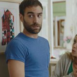 Jon Plazaola y María León en el capítulo 16 de 'Allí Abajo'