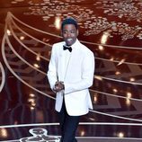 Chris Rock en el arranque de la gala de los Premios Oscar 2016