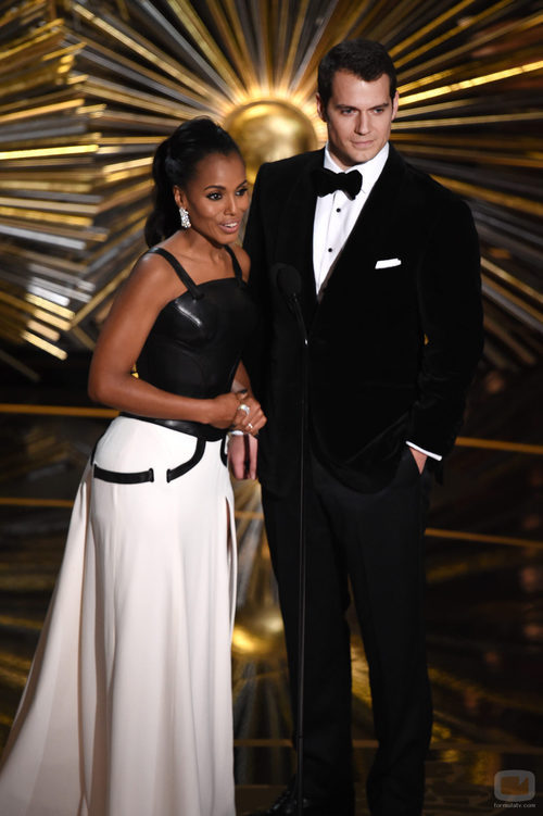 Kerry Washington y Henry Cavill en la gala de los Premios Oscar 2016