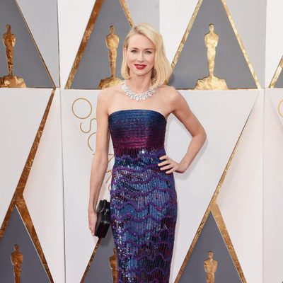 Kate Winslet en la alfombra roja de los Premios Oscar 2016