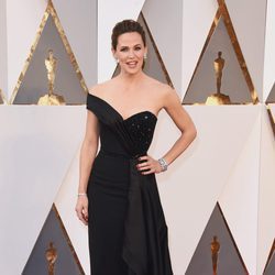 Jeniffer Garner en la alfombra roja de los Premios Oscar 2016