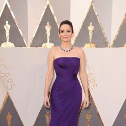 Tina Fey en la alfombra roja de los Premios Oscar 2016