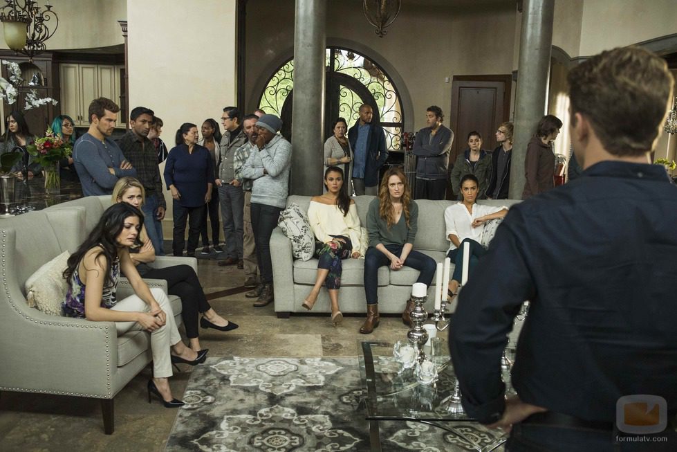 Escena de la serie estadounidense 'UnReal'