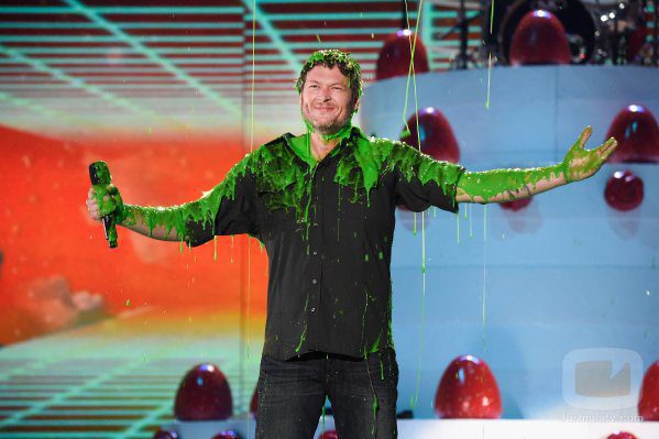 Blake Shelton ('The Voice') presentó la gala de los Nickelodeon's 2016 Kids' Choice Awards