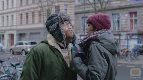 Belén Cuesta y Manuel Burque comparten un casi beso en 'Buscando el Norte'