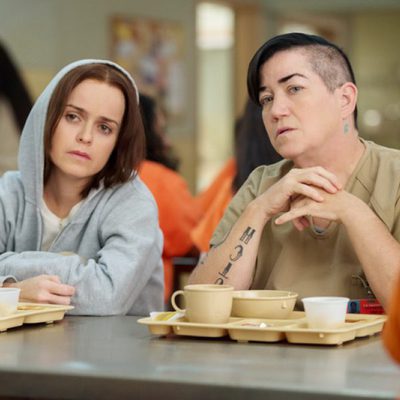 Big Boo y Pennsatucky comen juntas en 'Orange is the New Black'