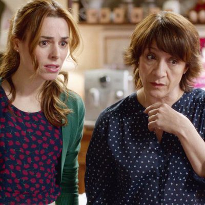 Laura y Mariana se muestran desconcertadas en 'Chiringuito de Pepe'