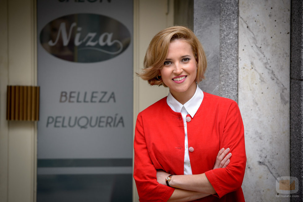 Ana Fernández es Carlota Hidalgo en 'Amar es para siempre'