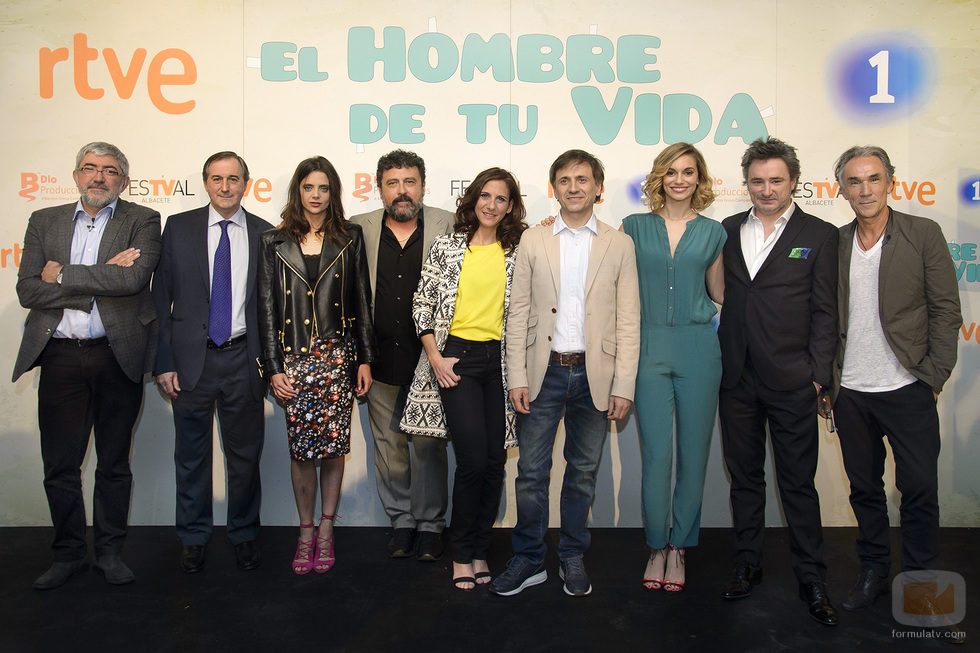 El equipo de 'El hombre de tu vida' posa en el Festval de Albacete