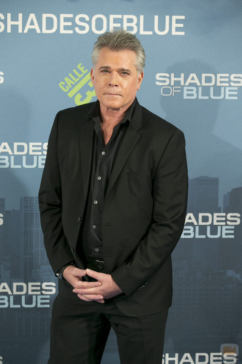 Ray Liotta posa en el preestreno de 'Shades of Blue' en Madrid