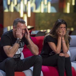 Laura Matamoros y Carlos Lozano emocionados en la gala 14 de 'Gran Hermano VIP'