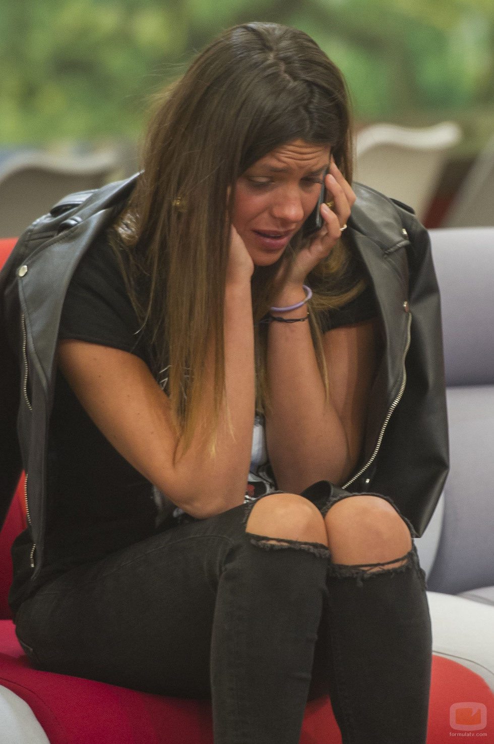 Laura Matamoros emocionada tras recibir una llamada en 'Gran Hermano VIP'