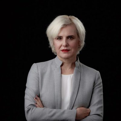 Ana Gracia es Elena en 'La embajada'