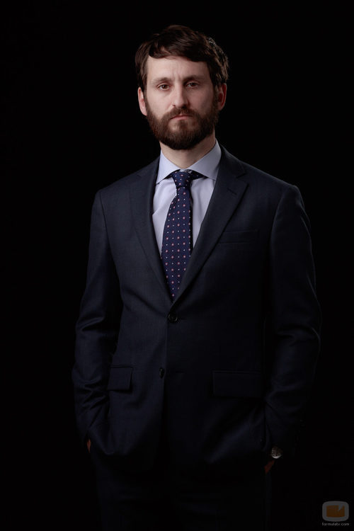 Raúl Arévalo es Eduardo en 'La embajada'