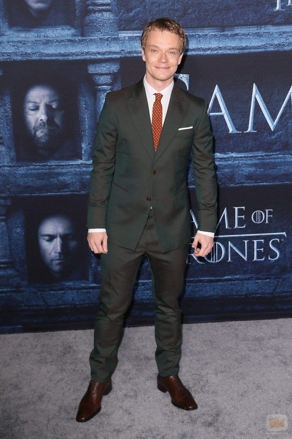 Alfie Allen en la premiere de la sexta temporada de 'Game of Thrones'