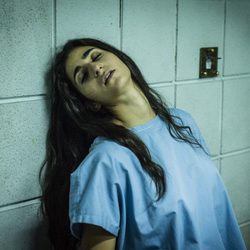 Saray, desmayada en su celda de aislamiento en Cruz del Sur