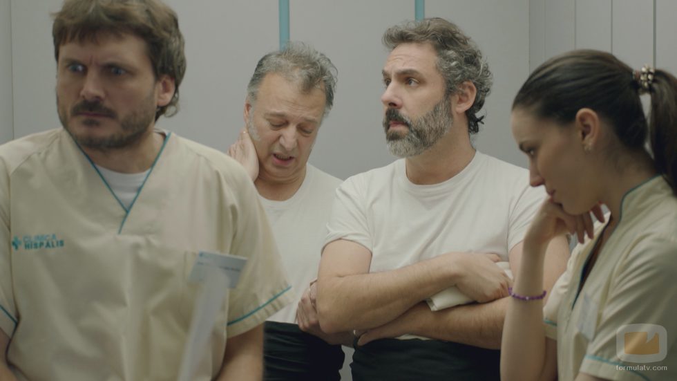 Jozé debe dimular en la clínica para que no le reconozcan en 'Allí abajo'