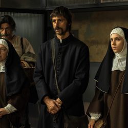 La patrulla recibe órdenes de sus superiores para salvar a un antepasado de Adólfo Suárez