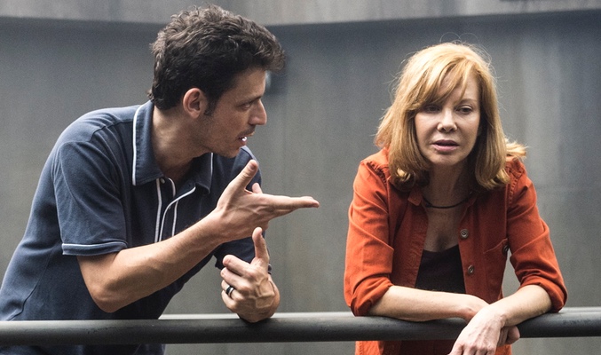 Daniel Burman y Cecilia Roth hablando en 'Supermax'