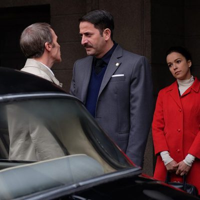 Jesús se enfrenta a Antonio otra vez frente a Clara