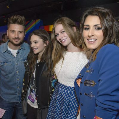 Barei junto a Sergey Lazarev, Zoë y Francesca Michielin