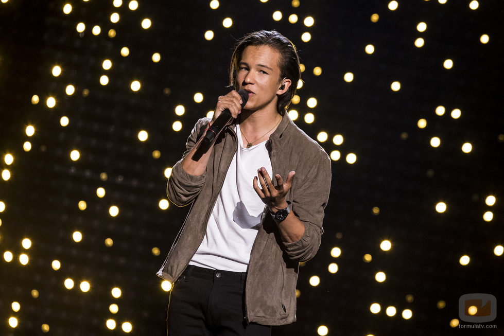 Frans, de Suecia, en la final del Festival de Eurovisión 2016