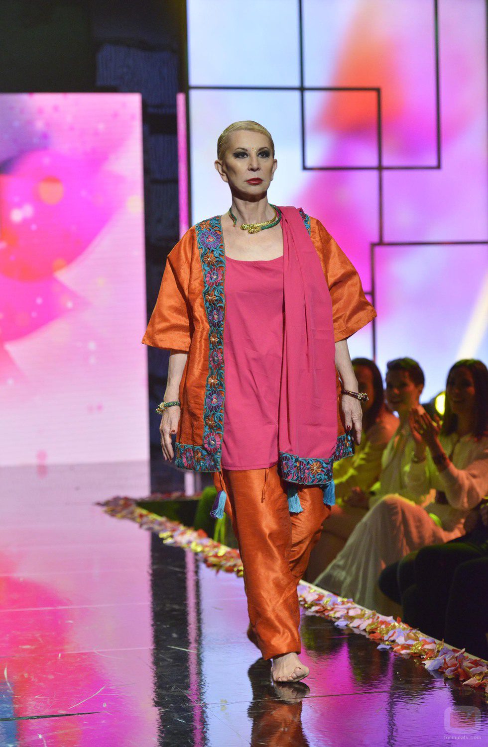 Karmele Marchante en el cuarto desfile de la segunda edición de la "Sálvame Fashion Week"
