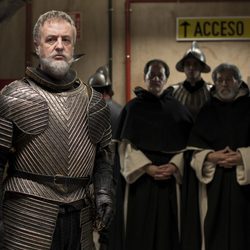 Felipe II en los pasillos de 'El Ministerio del tiempo'