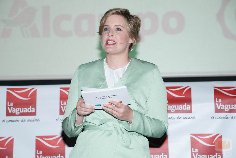 El I aniversario de "Sesión Teta" es apadrinado por Tania Llasera