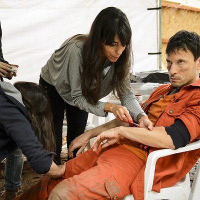 Antonio Birabent en maquillaje y efectos especiales en 'Supermax'