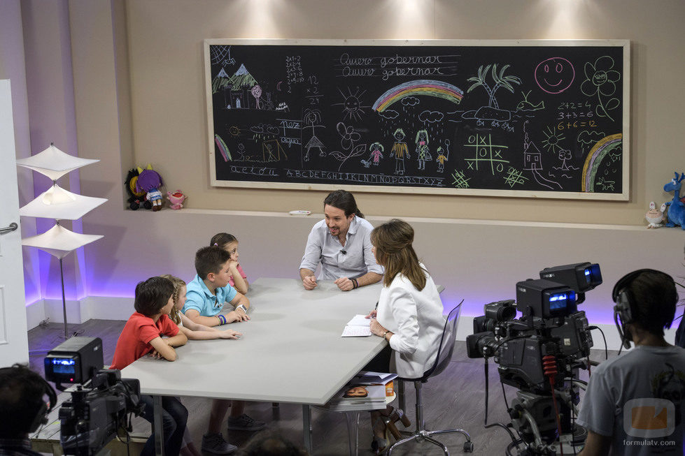 Pablo Iglesias y Ana Rosa Quintana en el primer programa '26J. Quiero gobernar'