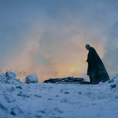 Davos Seaworth, cabizbajo en el noveno capítulo de la sexta temporada de 'Juego de Tronos'