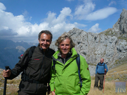 Zapatero acompaña a Jesús Calleja a los Picos de Europa en Cuatro