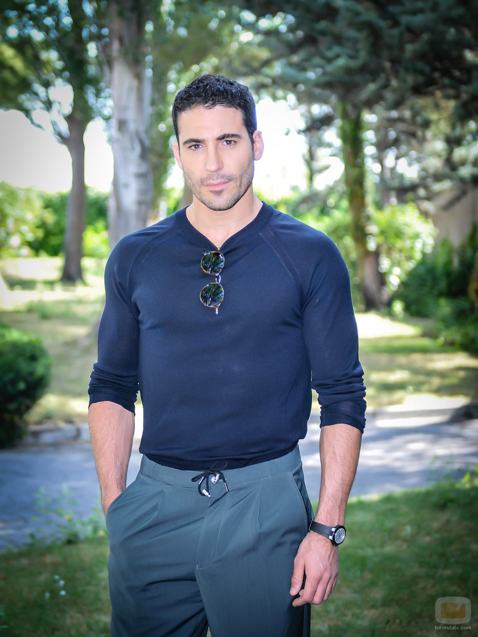 Miguel Ángel Silvestre ('Velvet')