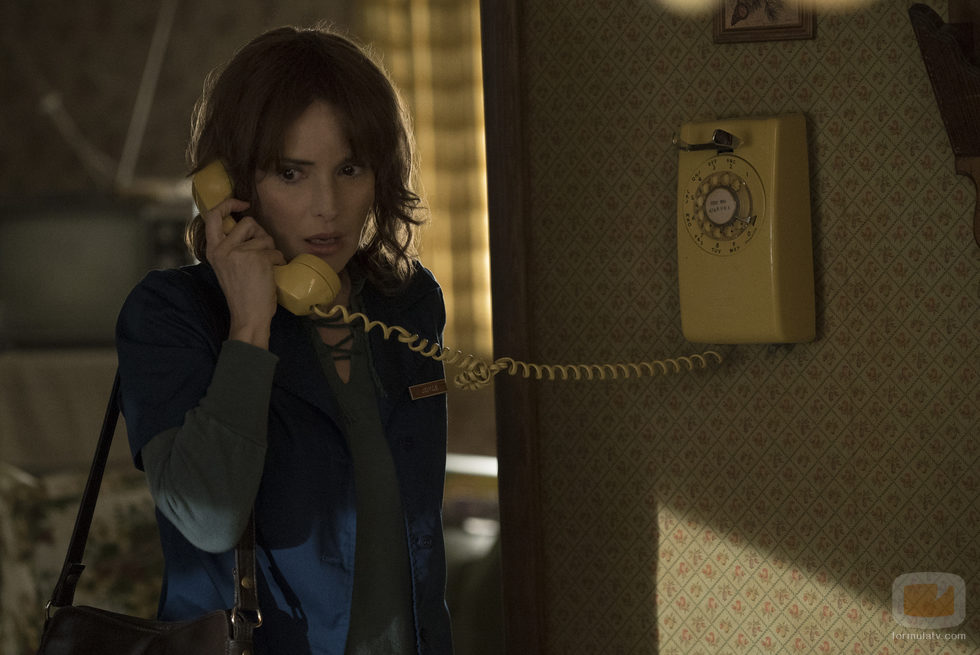 Winona Ryder protagoniza la nueva serie de Netflix 'Stranger Things'