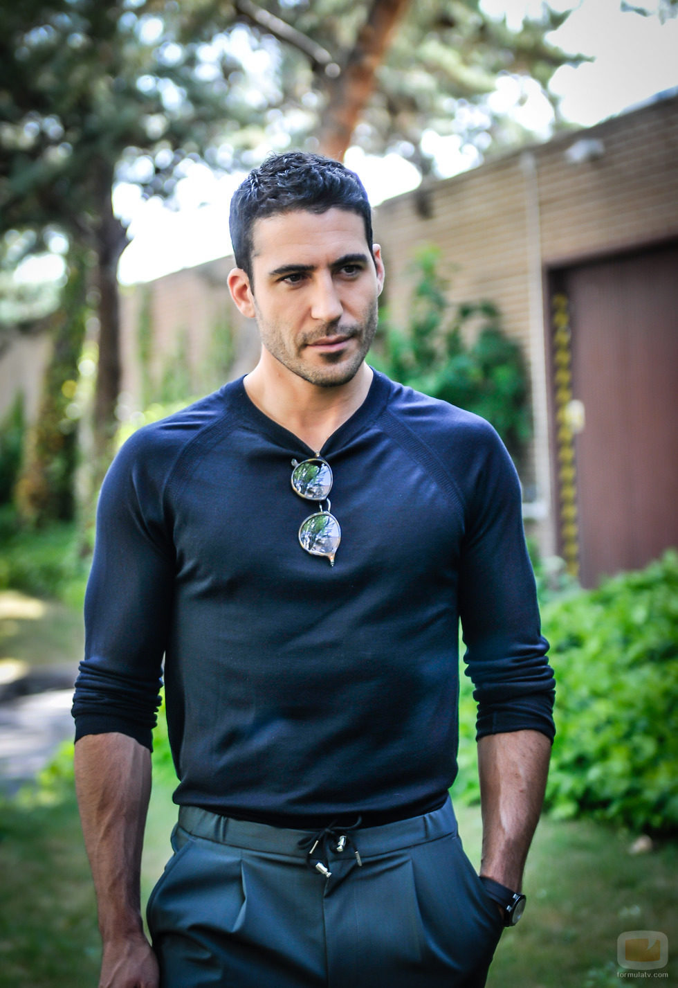 Miguel Ángel Silvestre es Alberto Márquez en 'Velvet'