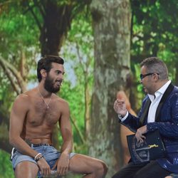 Suso y Jorge Javier durante la entrevista del 'Gran Hermano' en la gala final de 'Supervivientes 2016'